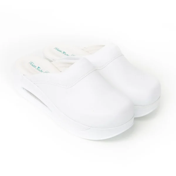 Terlik stylová a zdravotni AIR obuv – pantofle hladká bílá Unikátní pantofle AIR a AIR LIGHTY air nazouvaky