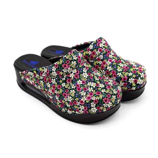Terlik barevní a zdravotni AIR obuv – pantofle černe květinkové Obuv podle profese air nazouvaky